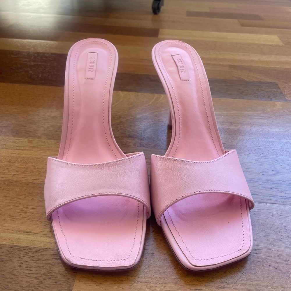 SCHUTZ Posseni Heels in pink